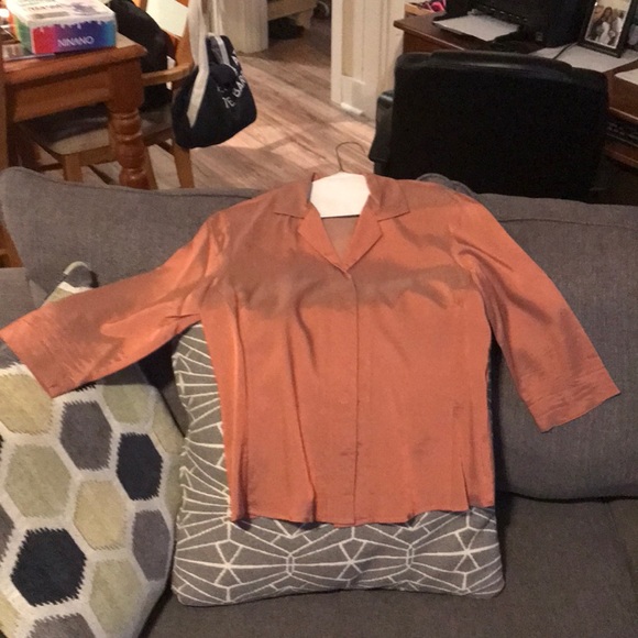 Donna Degnan 3/4 sleeve button down top - Picture 1 of 3